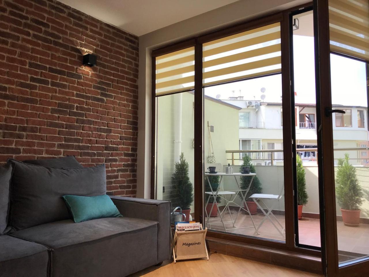Bright, Comfortable And Cozy Apartment ブルガス エクステリア 写真